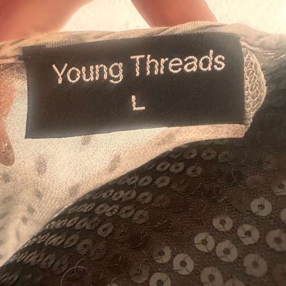 Young Threads Boho Flowy Blouse Size L - NWT - Picture 7 of 8